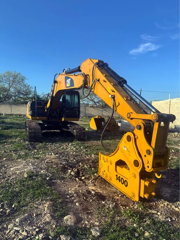 excavadoracat320d2.jpg